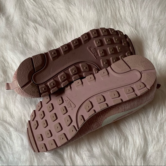 Nike MD Runner 2 Running Shoes - Picture 4 of 9